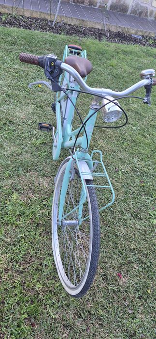 Bicicleta Berg verde agua