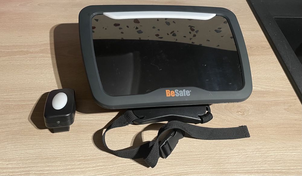 Lusterko samochodowe podświetlane Besafe z pilotem