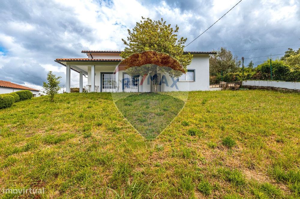 Detached T3 House for Sale