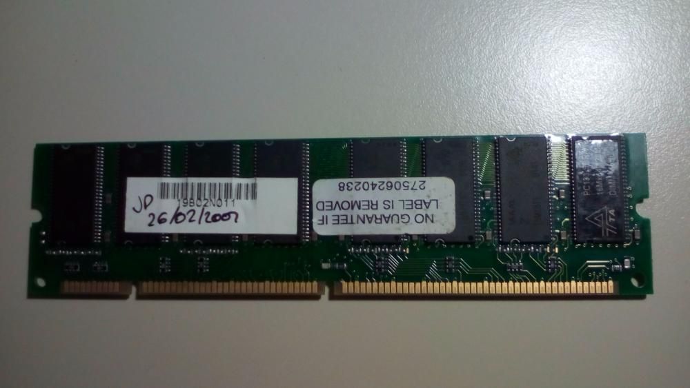 Memórias RAM PC133 256MB, 128MB