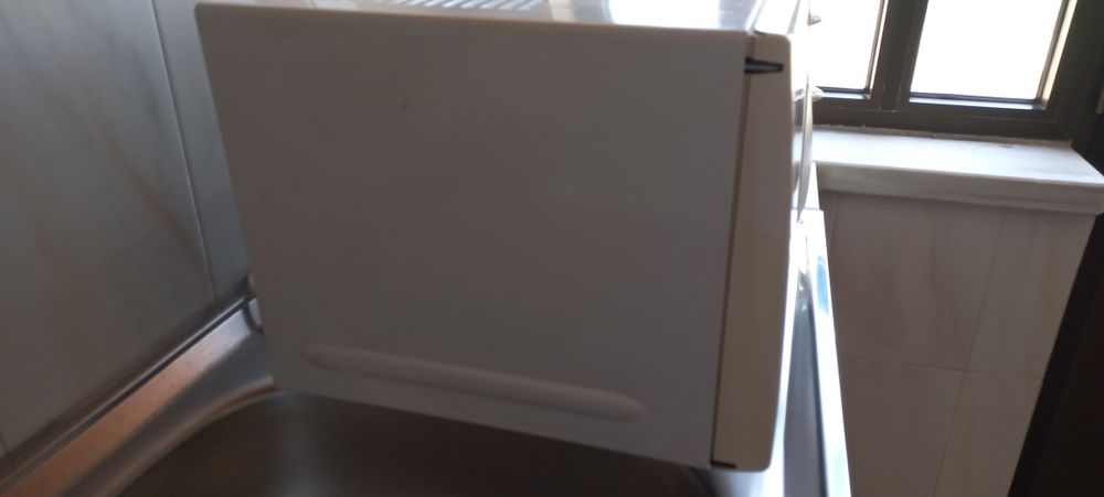 Microondas Moulinex com Grill