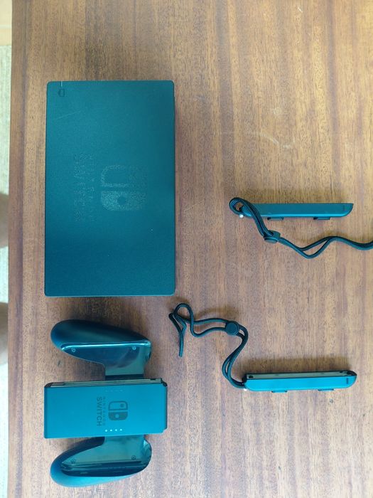 Nintendo Switch V1 Completa (Como Nova) + Super Mario 3D All-Stars + Super Mario Odyssey + Bolsa Oficial