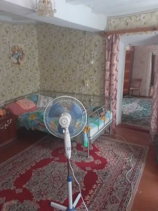 Продам дом в центре Беляевке