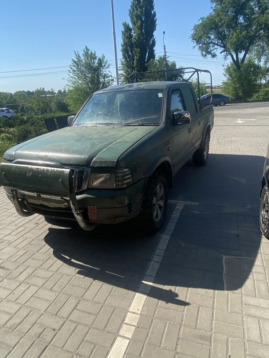 Продам форт ренждер 2004