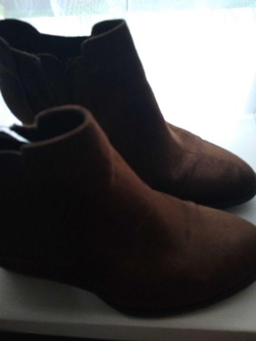 Botki,      szablety