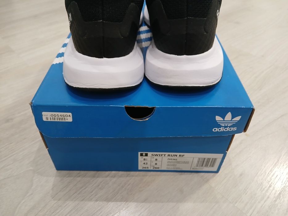 Adidas Swift Run RF nr 42