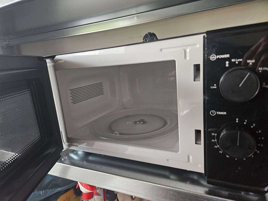Kuchenka mikrofalowa OK.