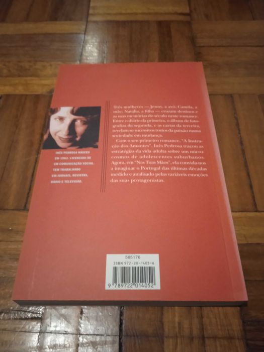 Nas Tuas Mãos - Inês Pedrosa