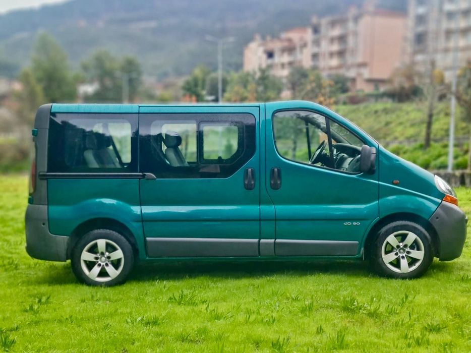 Renault Trafic 9 Lugares 1.9 dCi L1H1