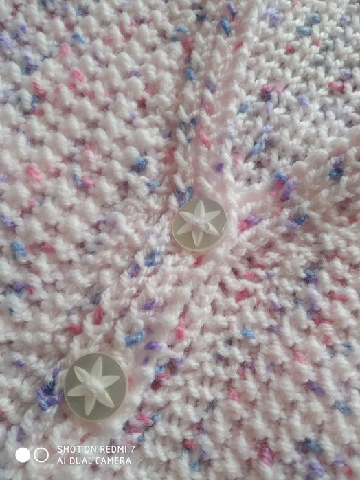 Sweterek niemowlęcy dla dziewczynki rozm 62-68cm[3-6mies]