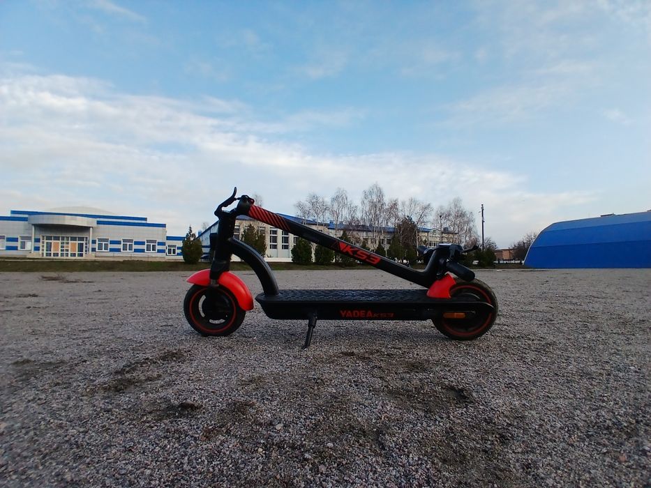 Продам ТЕРМІНОВО! Електро самокат YADEA KS3