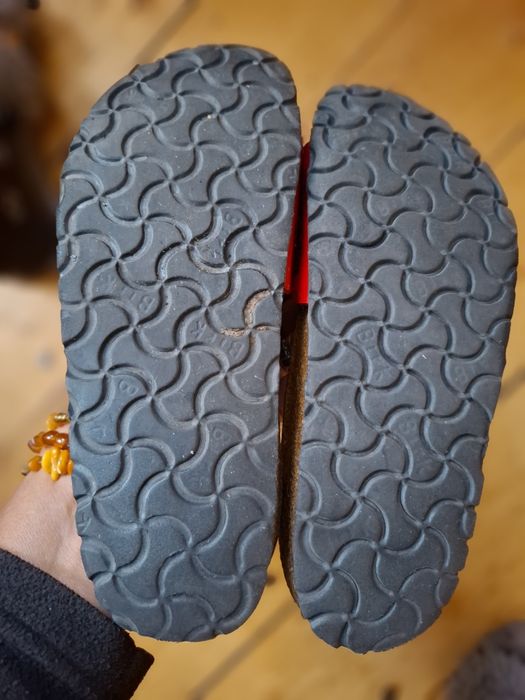 Birkenstock klapki czerwone 35