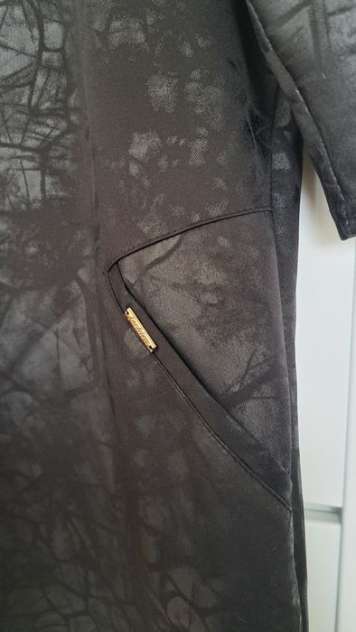 Elegancka czarna sukienka