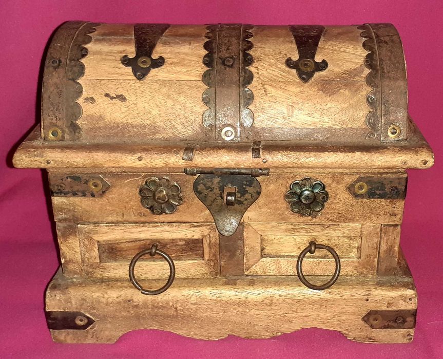 Baú/Guarda-Joias em Madeira