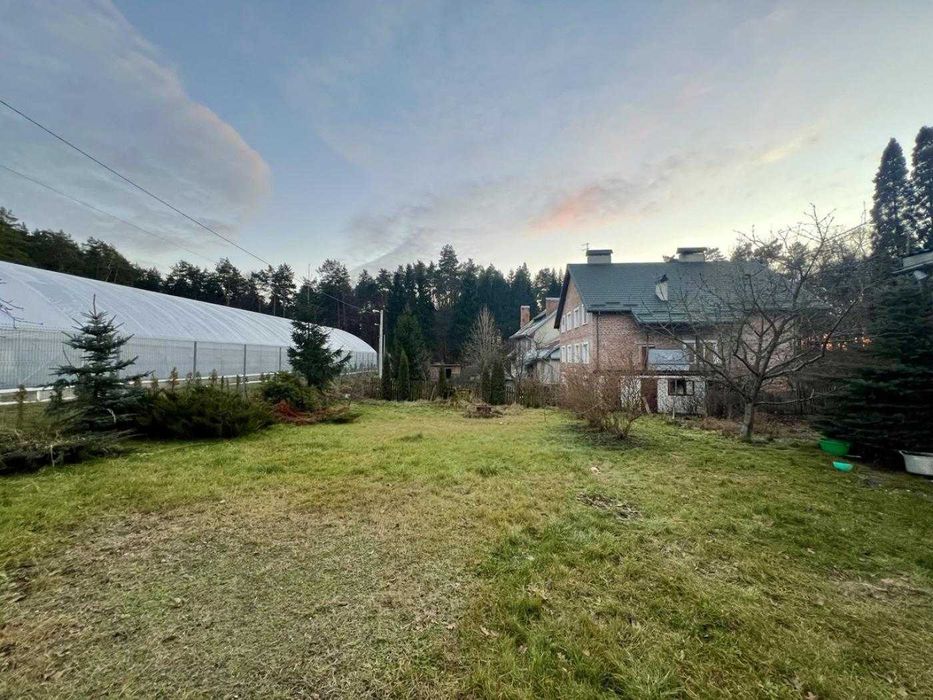 Продаж частини будинку, Брюховичі