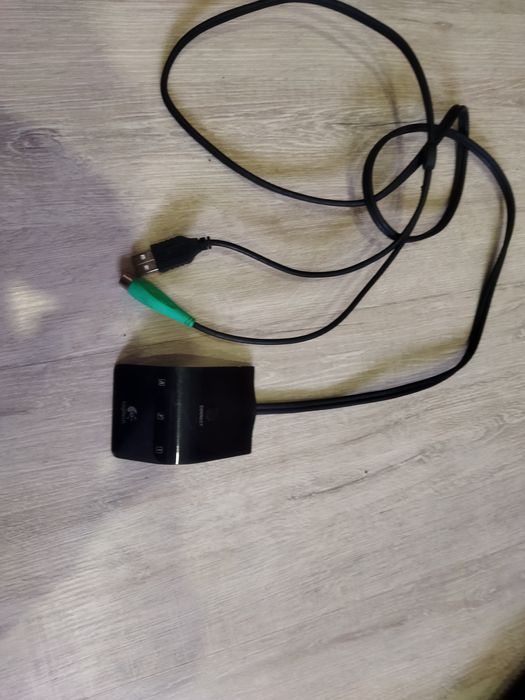 Бездротова клавіатура та адаптер