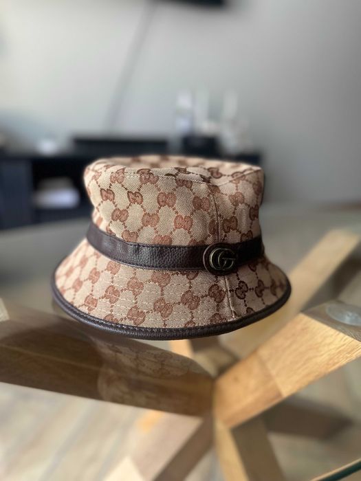 kapelusz gucci monogram