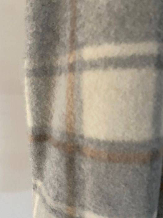 Piękny płaszcz w kratę