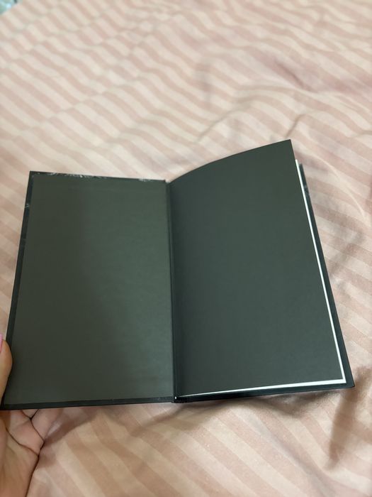 Король Неверленду Ніккі Сент-Кроу