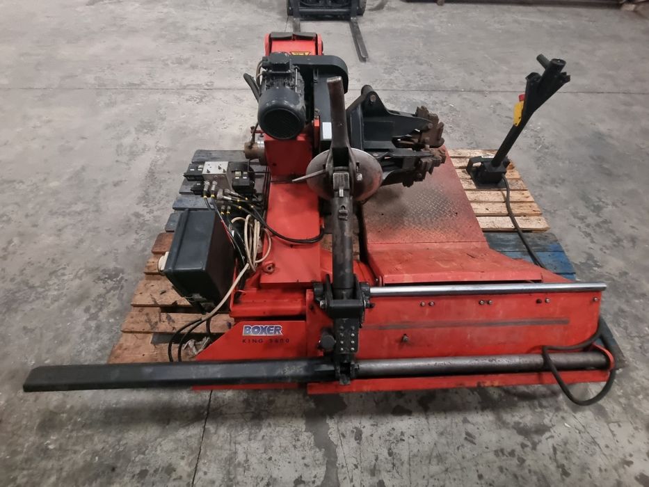 Máquina de montar pneus de pesados