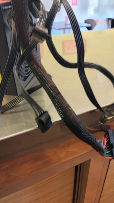 Fonte Corsair 550W VX Series - CMPSUU-550VX