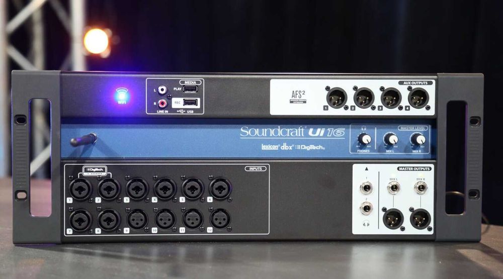 Soundcraft Ui12 Ui16 e Ui24R novas por estrear.