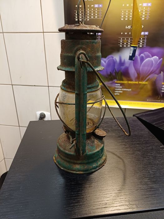 Stara lampa naftowa