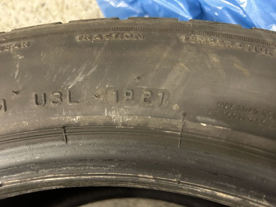 Komplet opon opony Bridgestone T005 Turanza  215 55 R17 94 V 4 sztuki