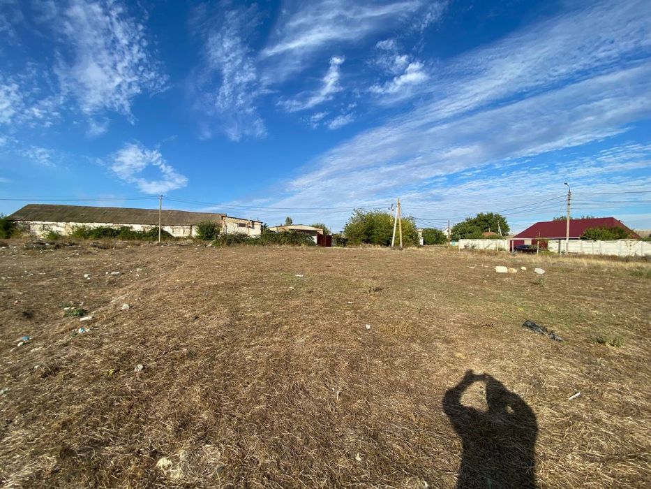 Продажа земли в Варваровке ул.Сливовая 7сот 10000$ без комиссии.