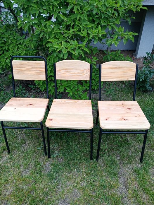 Krzesła sosnowo - metalowe