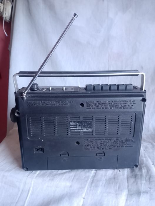 Rádio portátil, bom estado