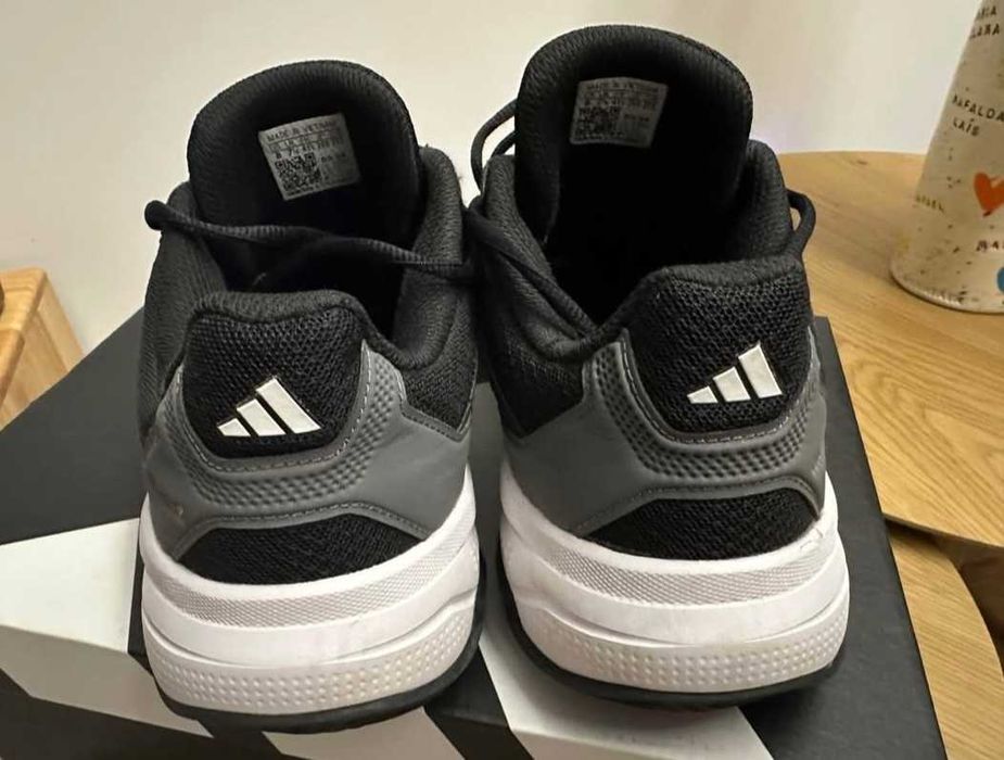 Sapatilhas Adidas 41.5