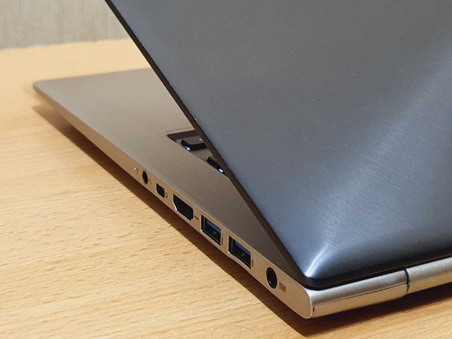 Сучасний тонкий ноутбук Asus ZenBook UX32A Intel Core i5-3317U RAM 10Gb SSD 128Gb Батарея 10годин (нова батарея). В ідеальному стані.