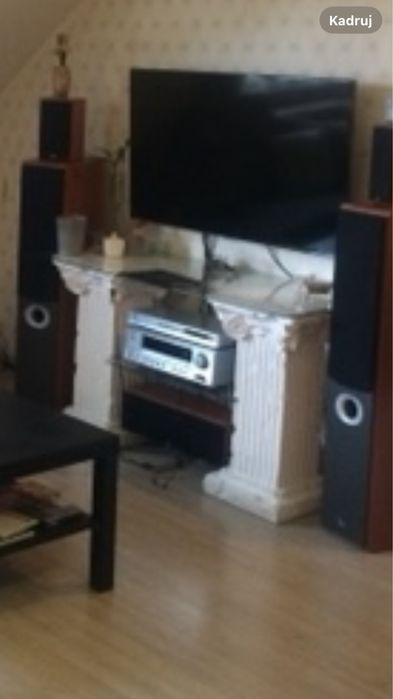 Stolik z kolumn greckich