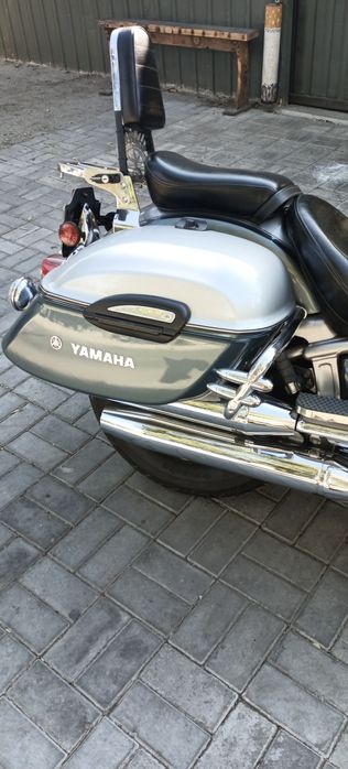 Ямаха драгстар1100 классик.