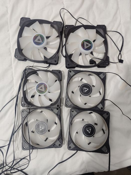 Ventoinha  Arctic P12 ARGB