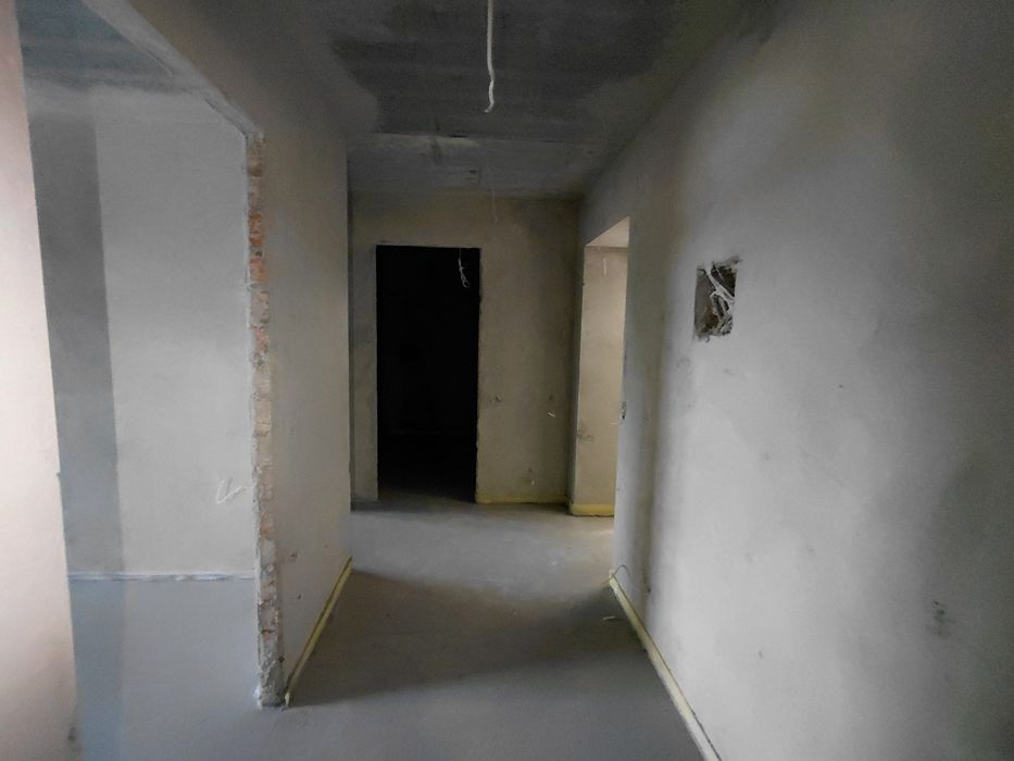Продаж 2к квартири 71 кв. м на вул. Львівська