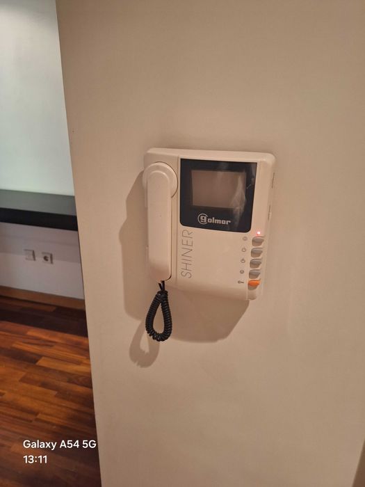 Aluga-se T3 mobilado e com garagem