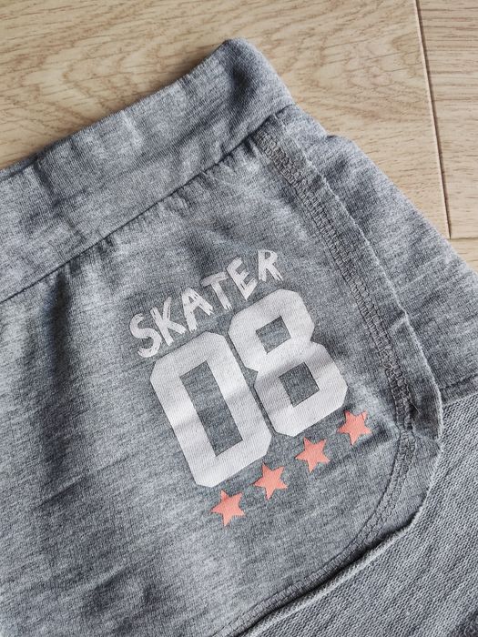 Dresowe krótkie letnie szorty spodenki