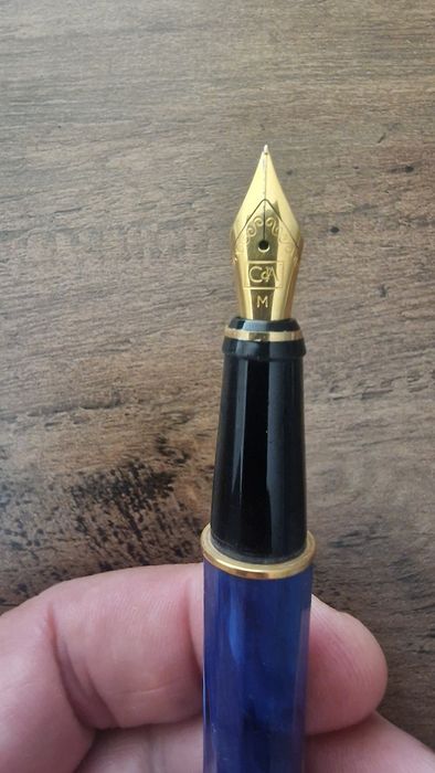 Caran d'ache Equinoxe azul mármore