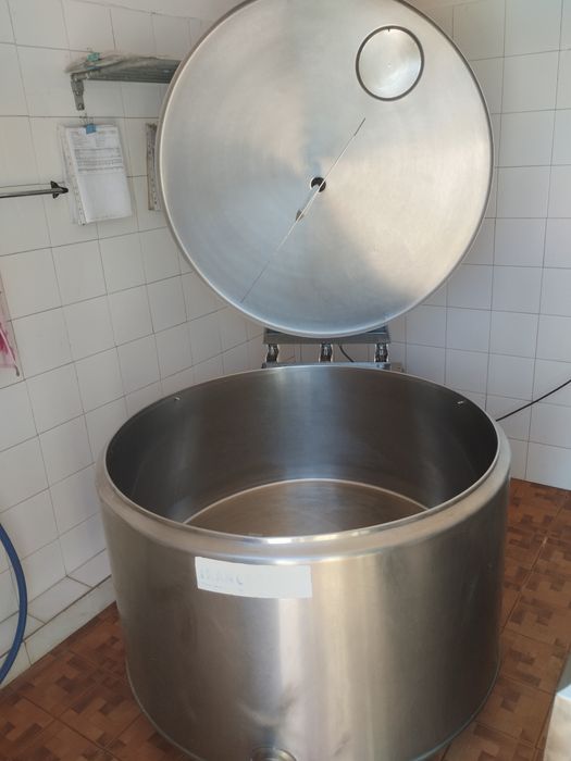 Vendo tanque de resfriar leite de 600litros