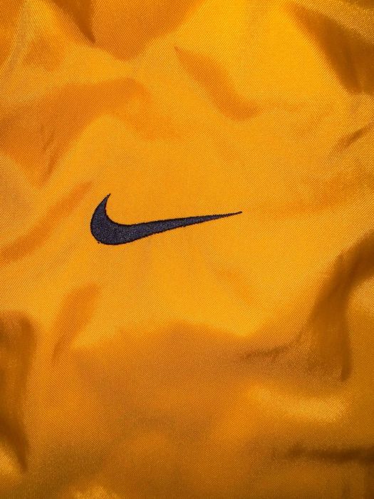 Вінтажка куртка NIKE