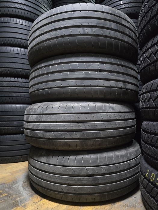 235/60R18 Goodyear Efficientgrip 2 SUV