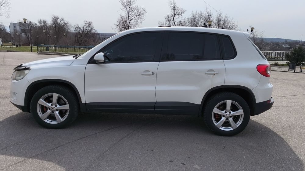 Volkswagen Tiguan 2.0 TSI