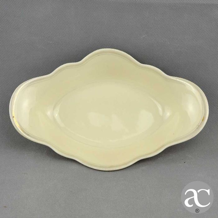 Azeitoneira em Porcelana Vista Alegre com fio dourado