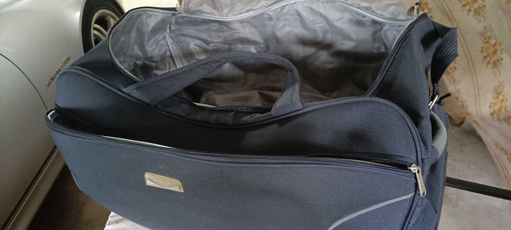 saco de viagem grande com rodas