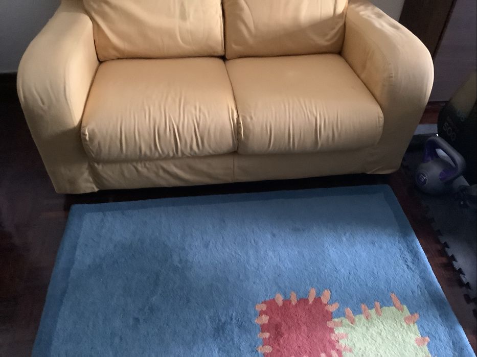 Carpete em excelente estado, para uma decoração alegre ou para quarto de criança. Da marca Verbaudet.