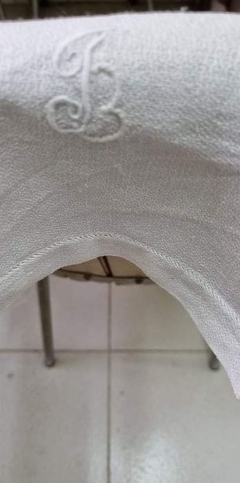 4 Vintage Washbasin Towels