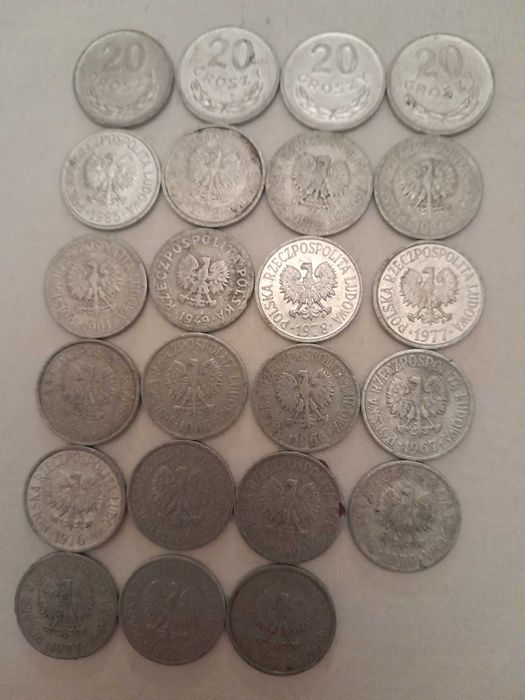 Sprzedam zbiór 23 monet 20gr. każdy w innym roczniku PRL