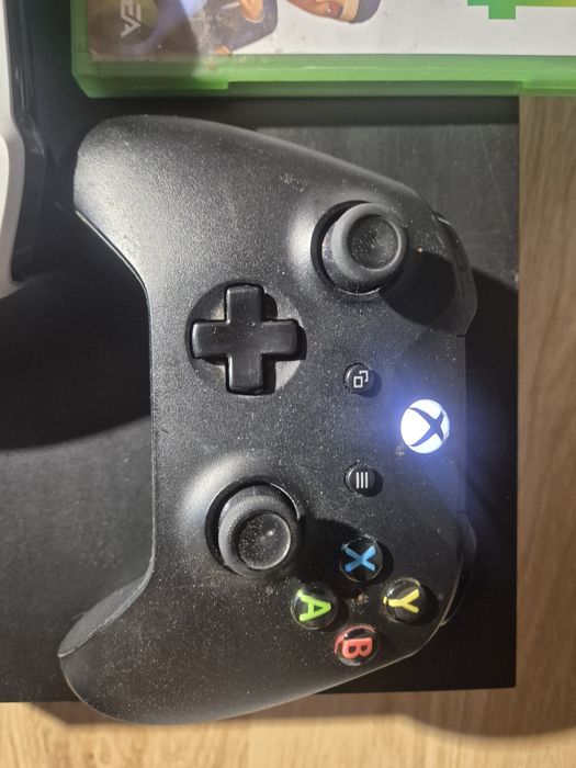 Konsola Xbox one x 1 Tb